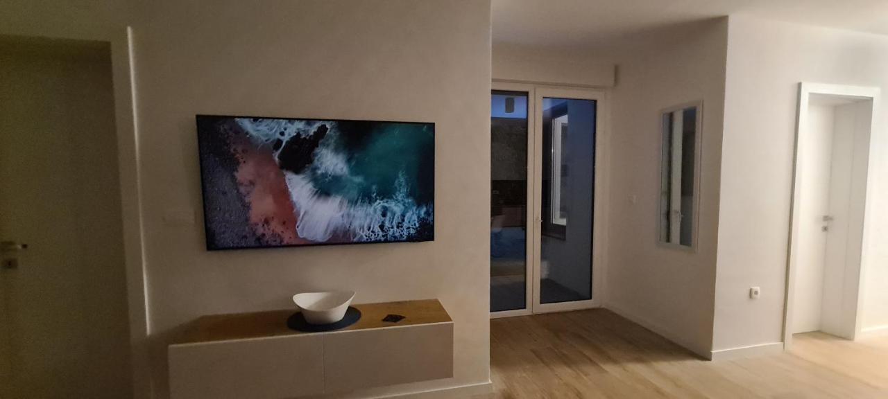 Apartman Marcelina 1 With Private Pool Trogir Zewnętrze zdjęcie