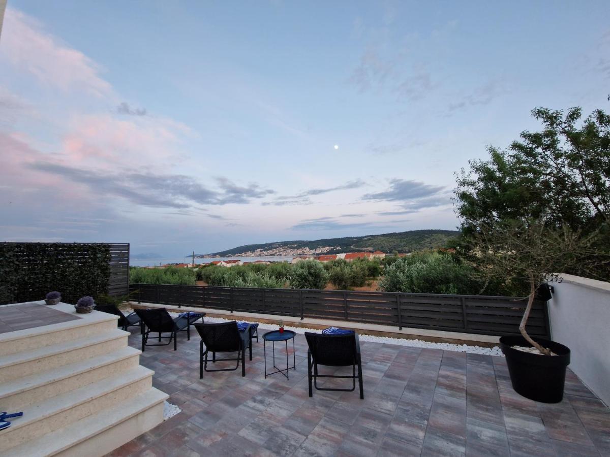 Apartman Marcelina 1 With Private Pool Trogir Zewnętrze zdjęcie