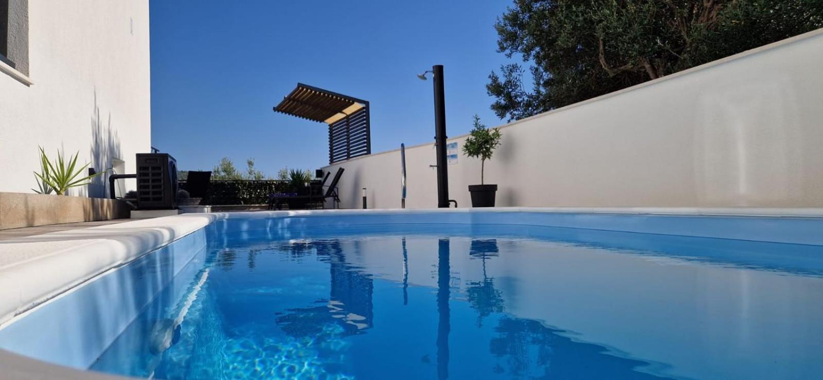 Apartman Marcelina 1 With Private Pool Trogir Zewnętrze zdjęcie